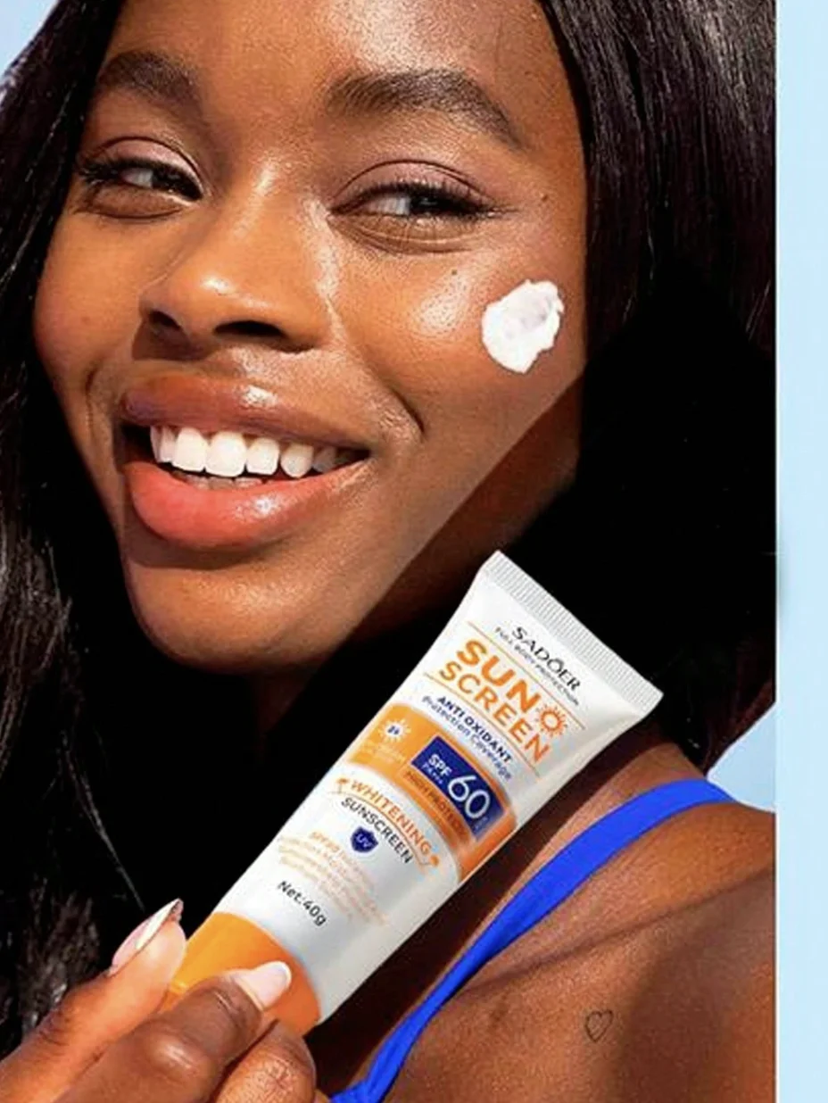 Protector Solar Facial 60+ Resistente al Agua y de Rápida Absorción Protector Solar Facial 60+ Resistente al Agua y de Rápida Absorción